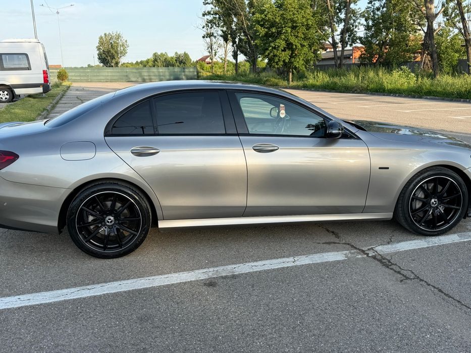 Mercedes Benz Gri Hybrid 02