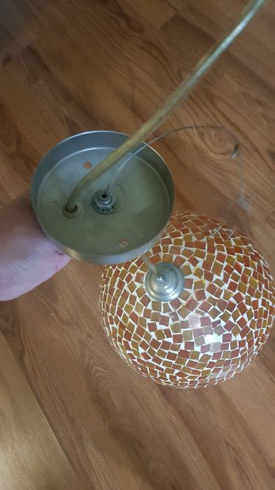 Продам люстру б/у