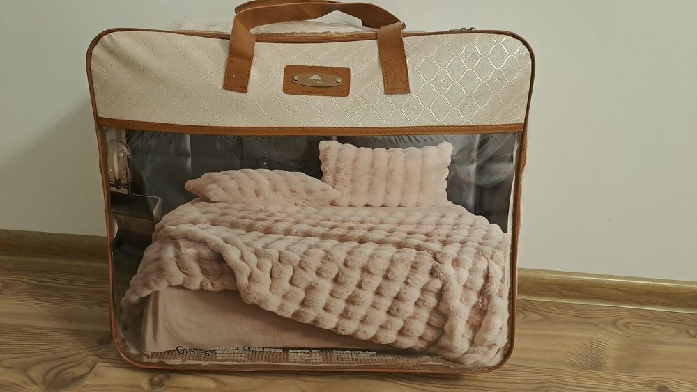 Set lenjerie cu blana Jojo Home