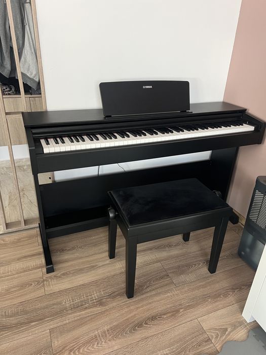 Pian digital Yamaha Arius YDP-103 de vânzare – stare foarte bună