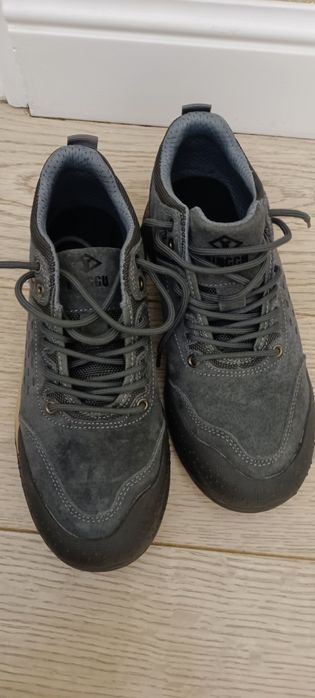 Пррдам кроссовки  10000 тенге