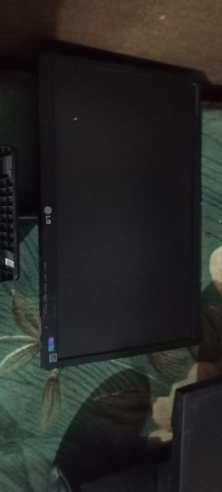 Монитор продам  монитор