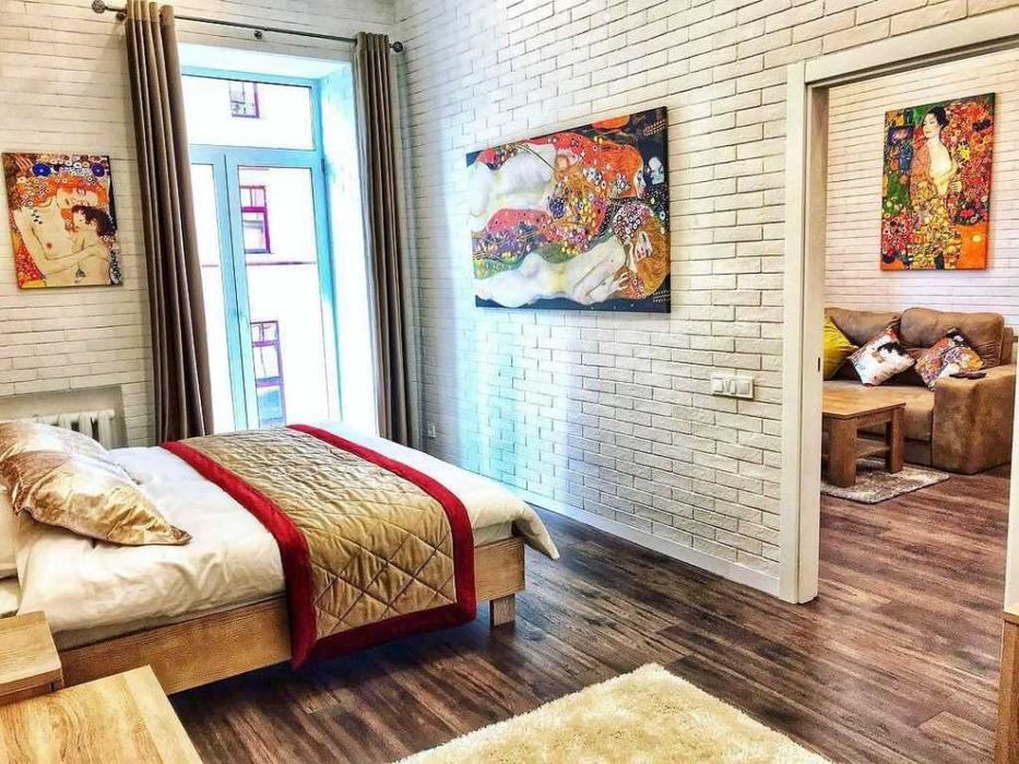 Двустаен апартамент под наем в района на Общината – 450 €