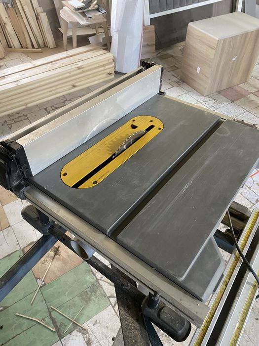 Дисковая пила dewalt