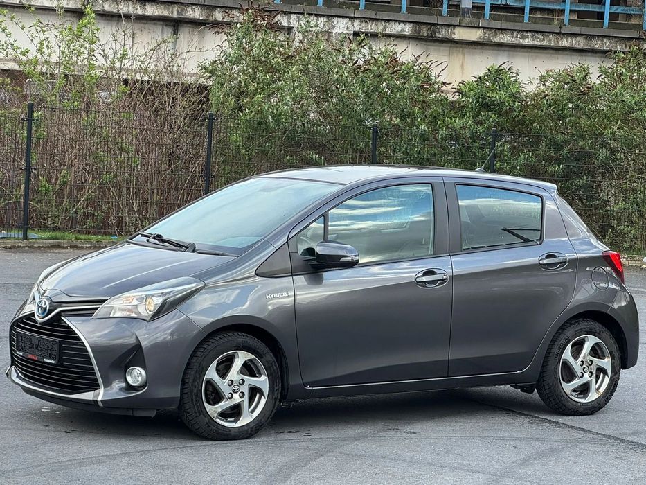 Toyota Yaris Yaris Hybrid, 1.5-Euro-6, Navigatie, Camera, Model 2016