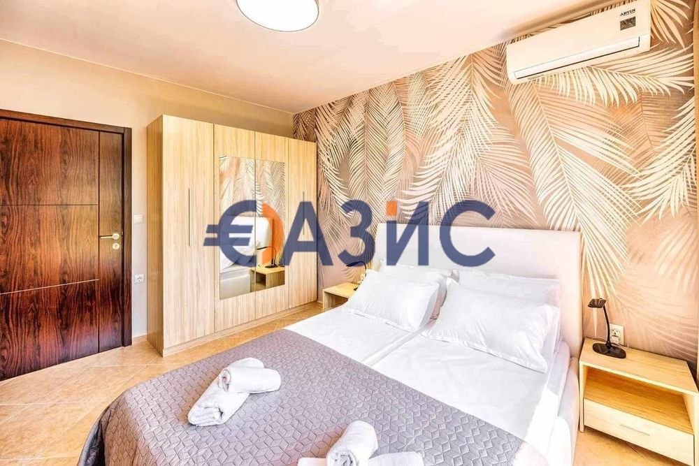 Продава се Тристаен апартамент в к.к. Слънчев бряг - 71 кв.м за 1958 €/кв.м - Снимка #2