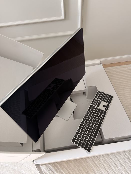 Apple Studio Display 27* Standard glass