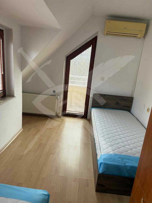 Дава се под наем Тристаен апартамент в Варна, ВИНС - 70 кв.м за 548.25 € - Снимка #2