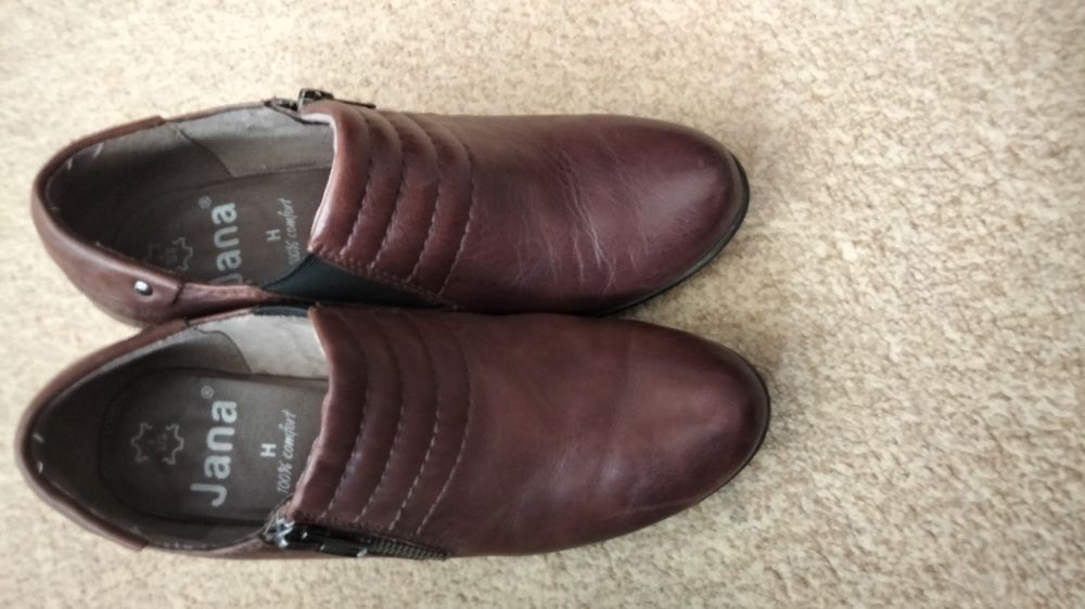 Продам оригинальные кожаные ботильоны.