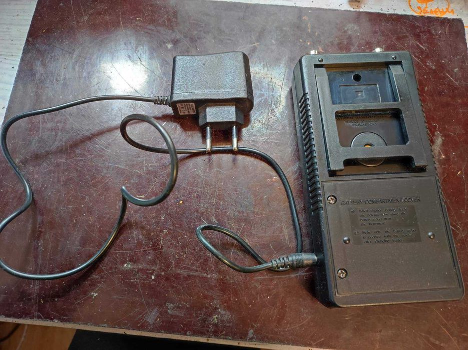 Продава се портативен честотомер за ремонт на мобилни телефони и др.