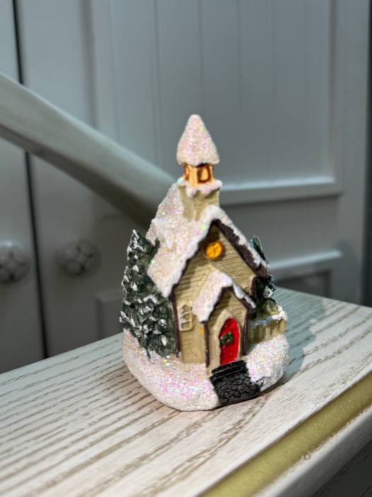Новогодний миниатюрный домик С подсветкой