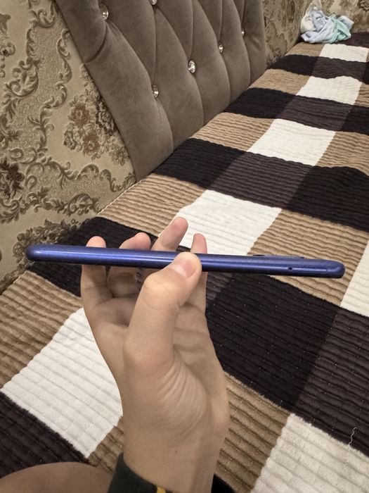 Продам самсунг гелокси А 3