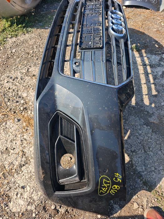 Предна броня Audi A5 8W B9 здрава без мн забележки LX7L