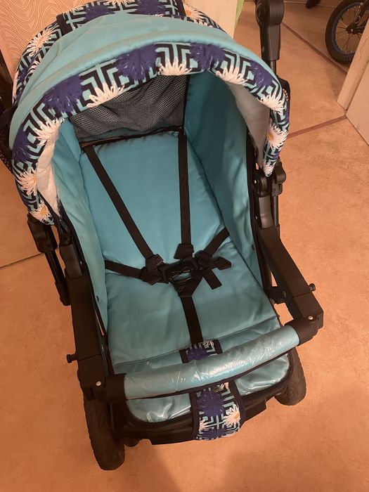 Продам детскую коляску зима лето