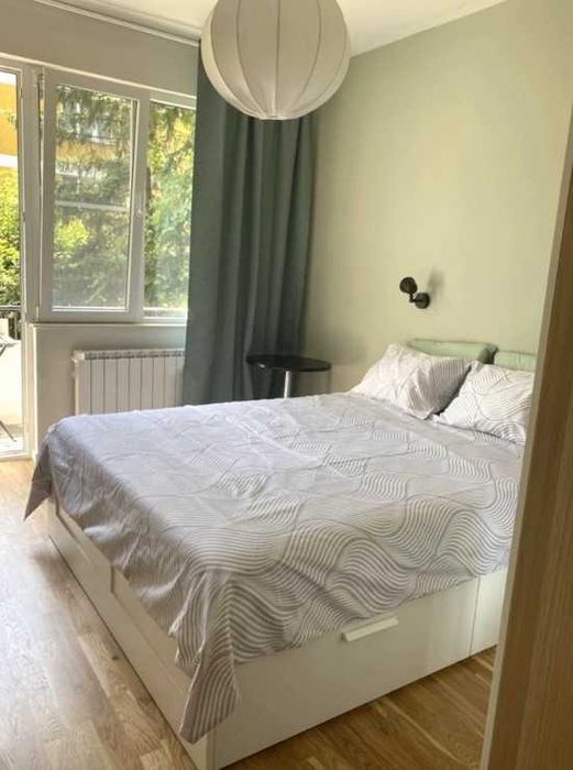 Дава се под наем Тристаен апартамент в София, Оборище - 70 кв.м за 1100 € - Снимка #1