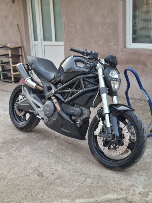 Ducatti monster 696 Schimb