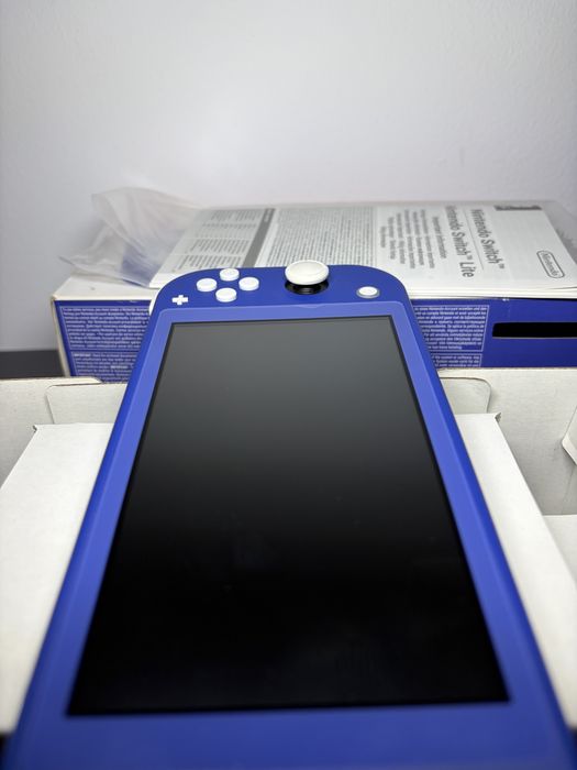 Nintendi switch lite modat full box
