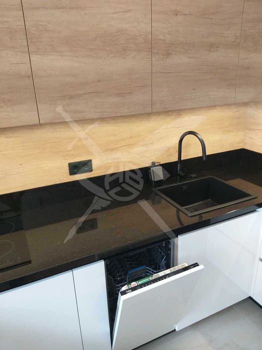 Дава се под наем Тристаен апартамент в Варна, Гръцка махала - 90 кв.м за 3500 € - Снимка #1