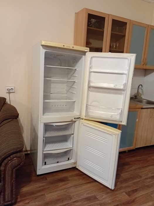 Холодильник samsung