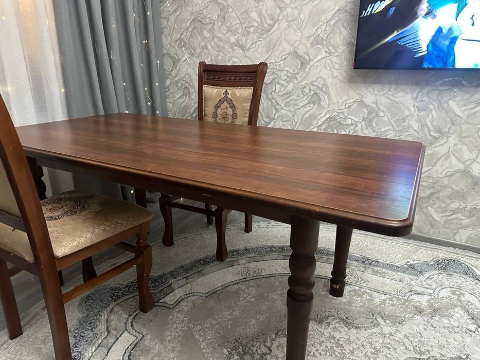 Продается стол и4 стула