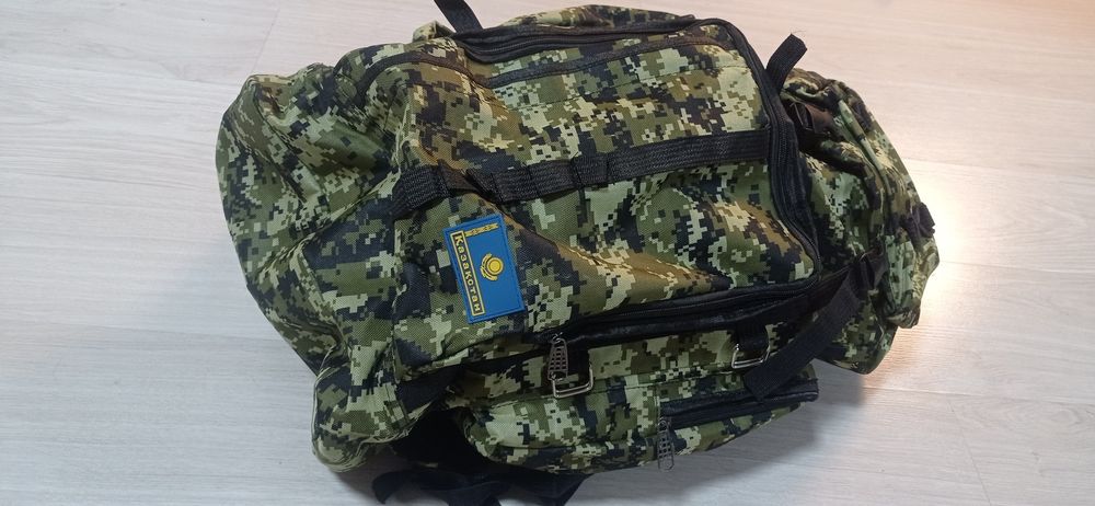 Продам боксёрский перчатки шлен комплект