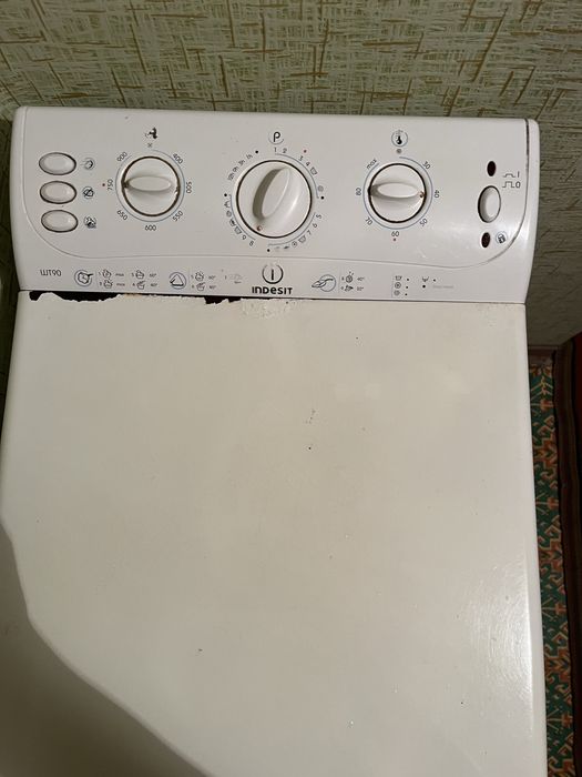 Стиральная машинка indesiit