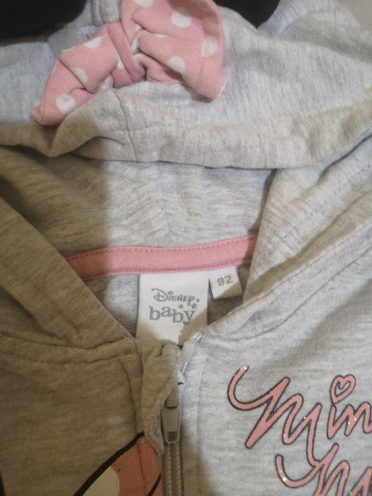 Дрехи за момичета близнаци