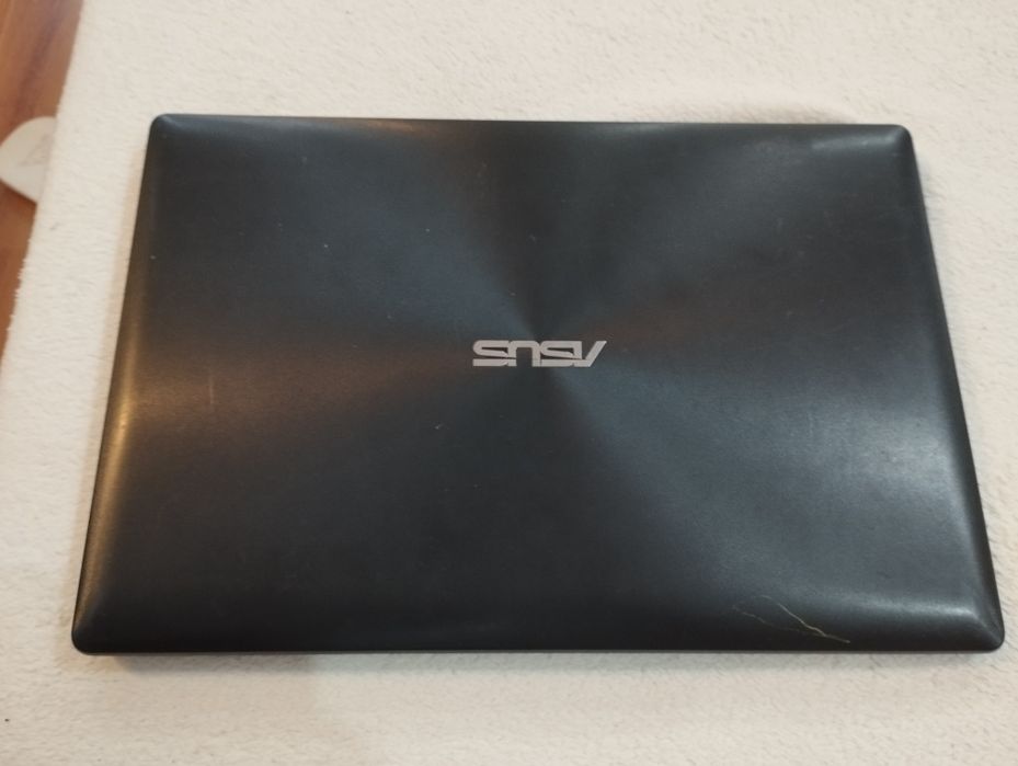 Dezmembrez Laptop Asus x553m îl dezmembrez
