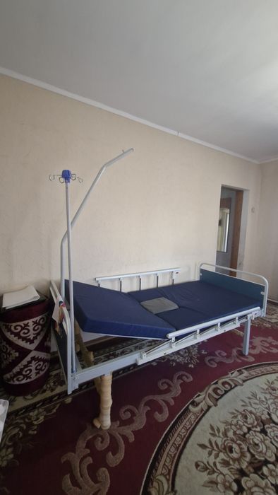 Кровать медицинская
