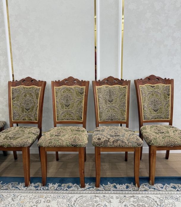 Продам стол со стульями