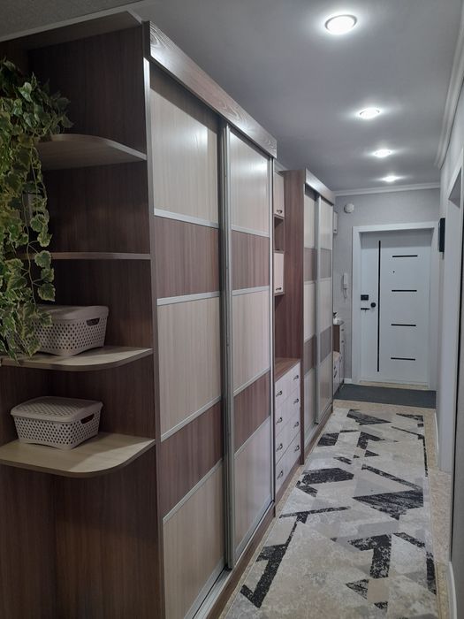 Продам стильную прихожую