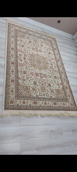 Кілем / ковер б/у