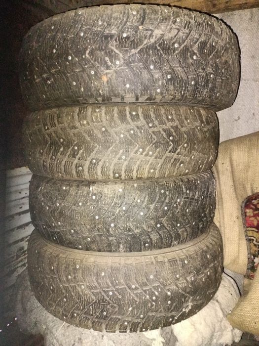 Продам шины на ПТС-4