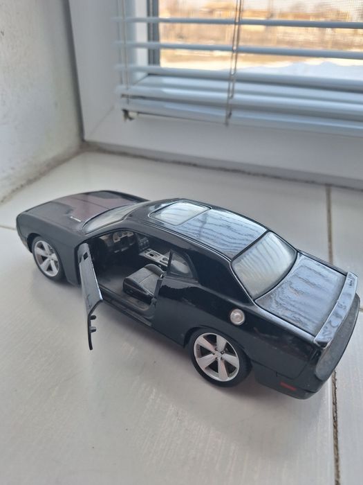 Макет на кола dogge challenger