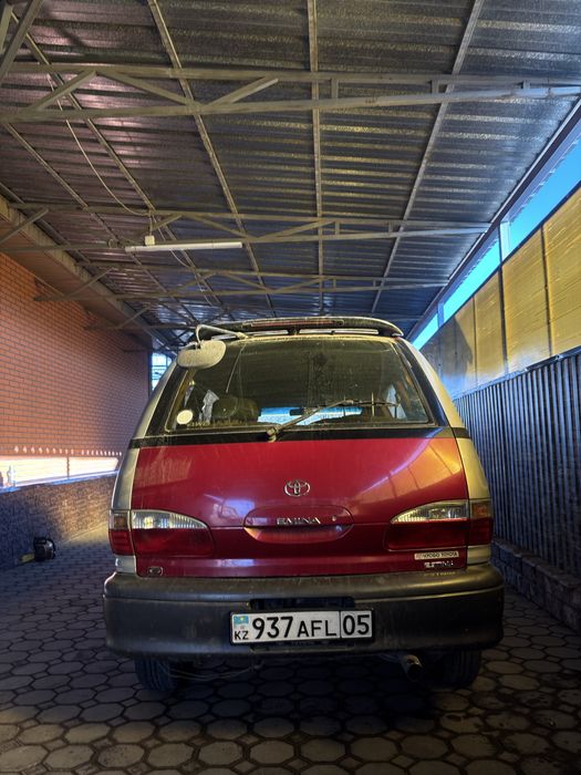 Продам Estima emina