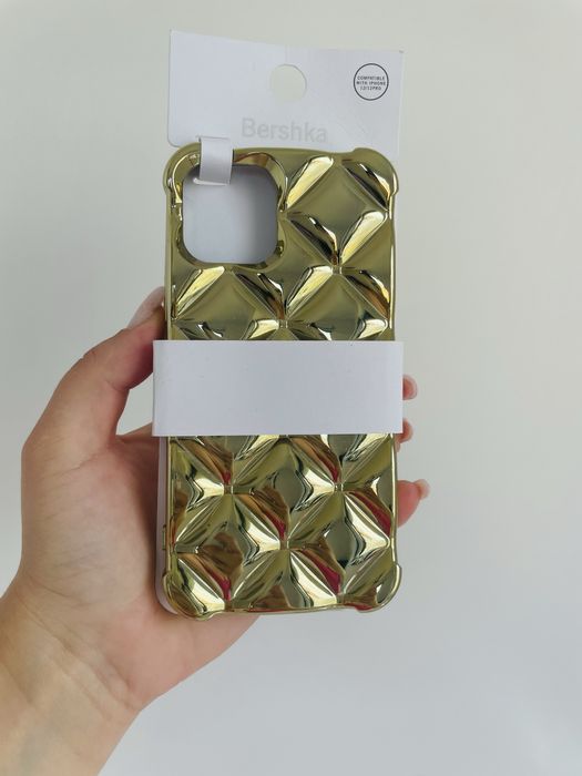 Кейсове за айфор 12 про