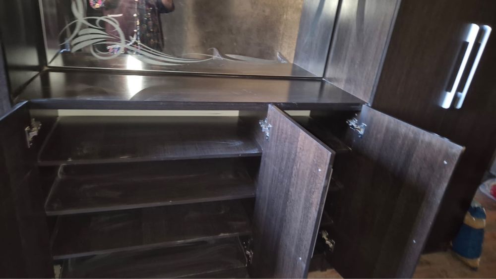 Шкаф сатылада жағдайы жақсы