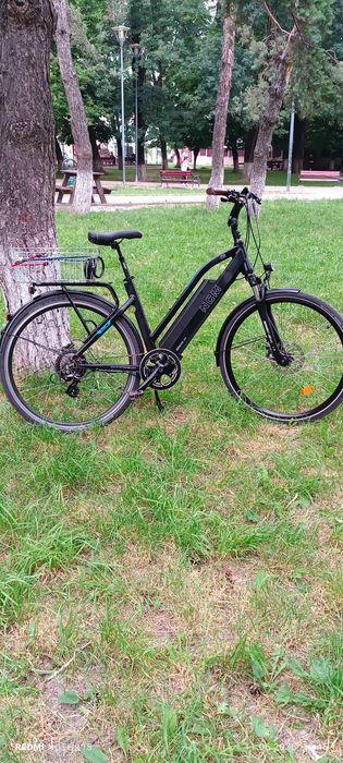 Vind 3 biciclete cu rotile de 28"Pret afisat mai jos pentru fiecare bicicleta
