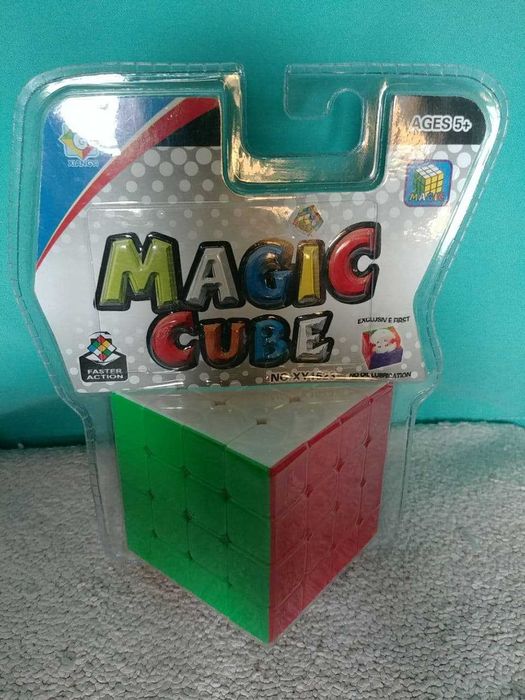 Кубики Рубика отличного качества : 4х4х4 .