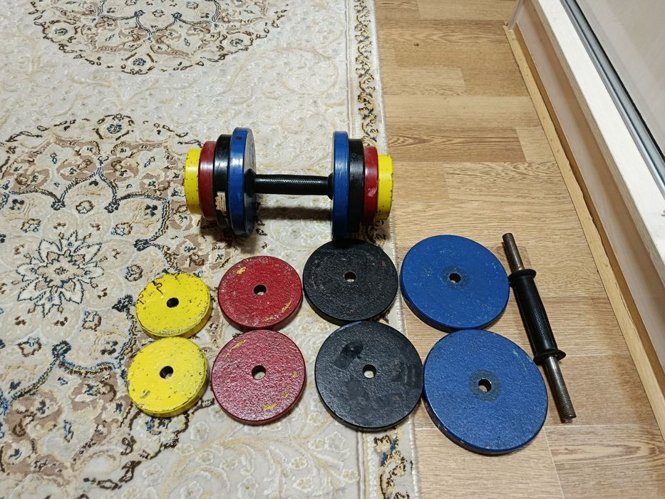 Гантел сотилади хар биттаси 15кг дан общий 30кг завадской.