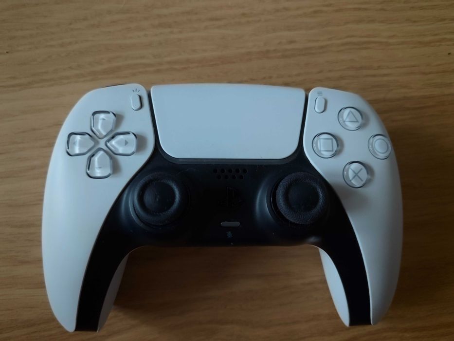 PS5 диск + джойстик + 4 игри