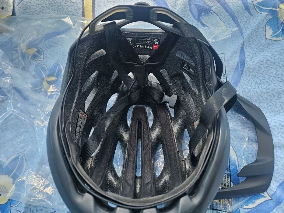 Casca ciclism Met Veleno ca noua marime M 56/58 si Pantofi ciclism Sidi trace 2 MTB spd ca noi marime 36