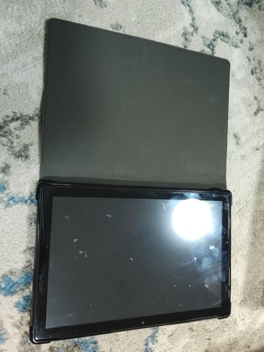 Продам Планшет срочно