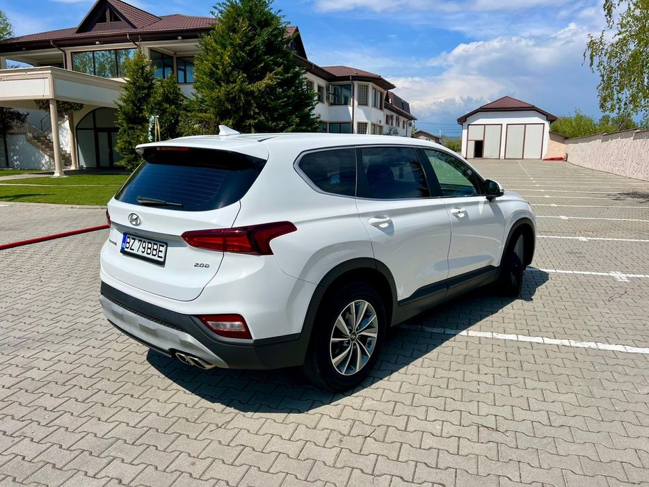 Hyundai Santa Fe   2.0 D 2×4 2018  165000km