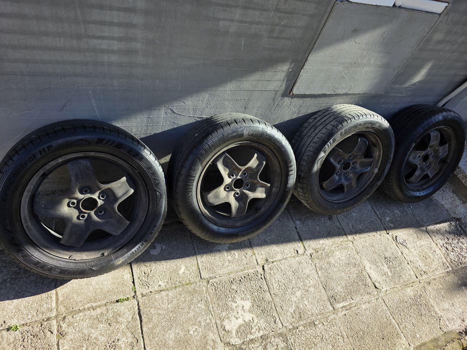 VW Passat Джанти с летни гуми 215/55/16