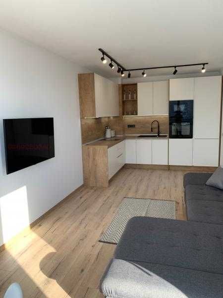 Чудесен двустаен апартамент под наем в Сарафово