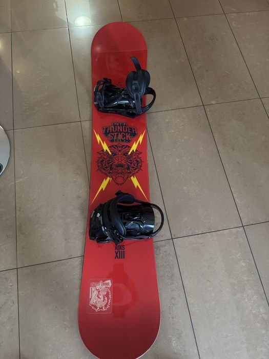 Сноуборд Capita Thunderstick + автомати Rossignol + подарък протектор