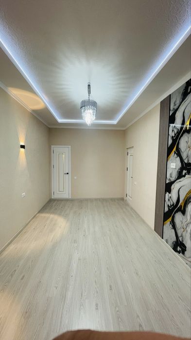 3 хоналик уй 42 мактаб олдида