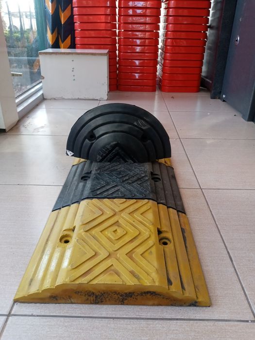 Lejayishiy poliseski koliso odboynik ugul zashita