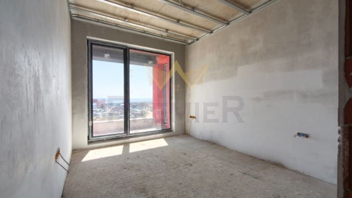 Продава се Четиристаен апартамент в Варна, Владислав Варненчик - 116 кв.м за 761 €/кв.м - Снимка #3
